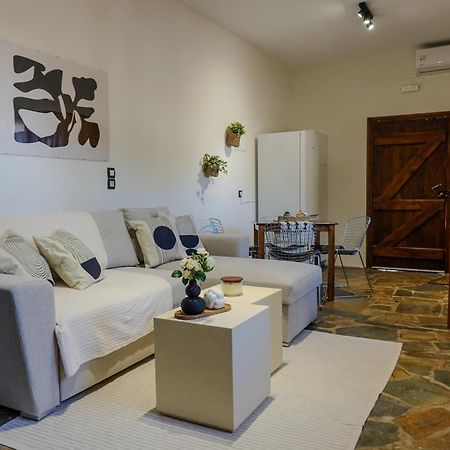Almond Home Livadia  المظهر الخارجي الصورة