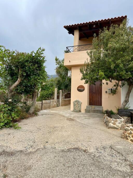 Almond Home Livadia  المظهر الخارجي الصورة