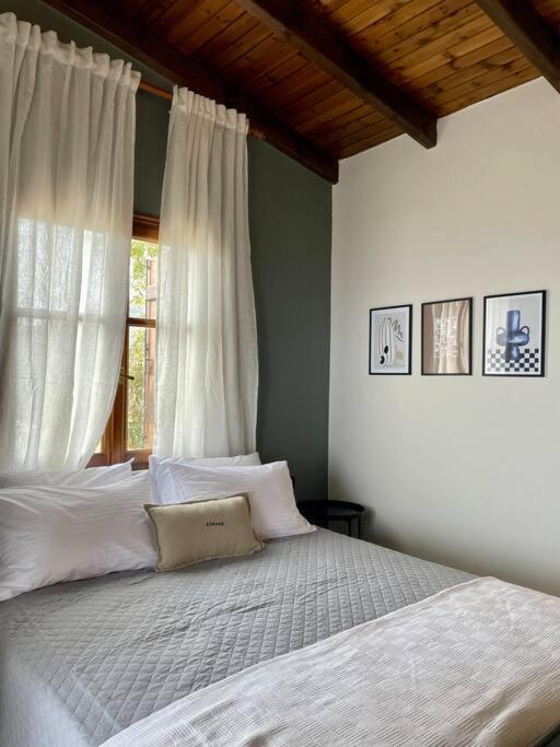 Almond Home Livadia  المظهر الخارجي الصورة