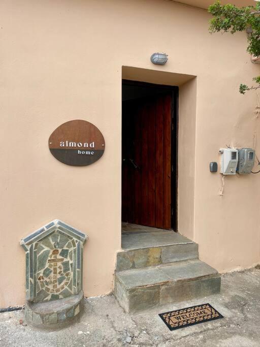 Almond Home Livadia  المظهر الخارجي الصورة